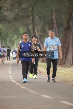 Runner Photo 4313475