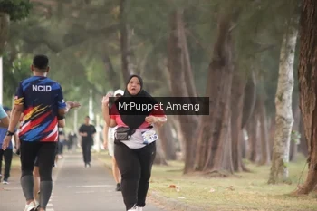 Runner Photo 4313496