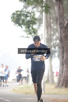 Runner Photo 4313518