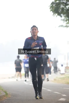 Runner Photo 4313536