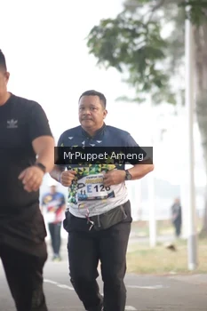 Runner Photo 4313548