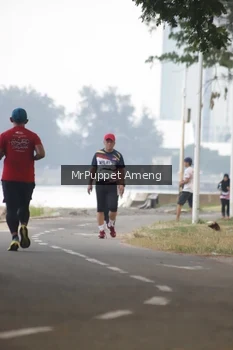 Runner Photo 4313555