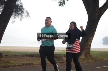 Runner Photo 4313593