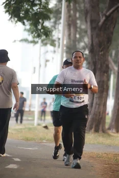 Runner Photo 4313606