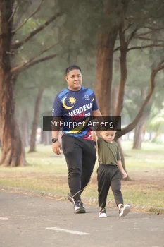 Runner Photo 4313609