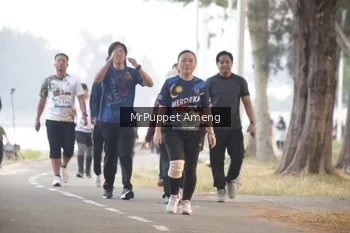 Runner Photo 4313613
