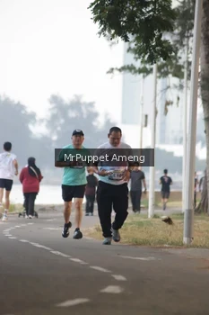 Runner Photo 4313618
