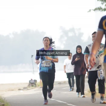 Runner Photo 4313679