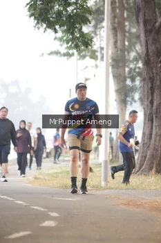 Runner Photo 4313692