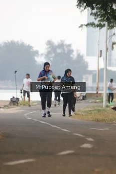 Runner Photo 4313703