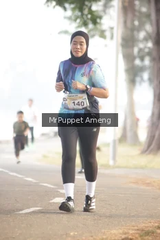 Runner Photo 4313717