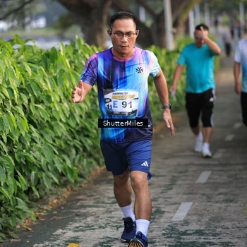 Runner Photo 4313718