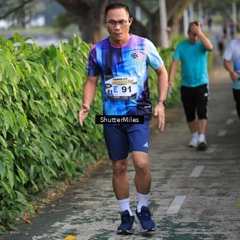 Runner Photo 4313722