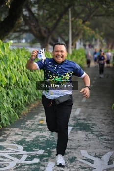 Runner Photo 4313733