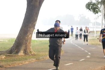 Runner Photo 4313756