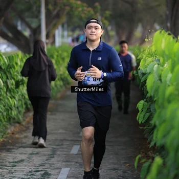 Runner Photo 4313757