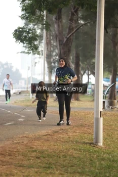 Runner Photo 4313759