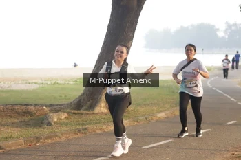 Runner Photo 4313784