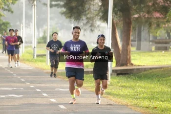 Runner Photo 4313843