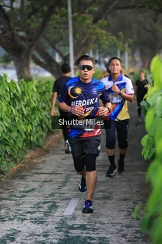 Runner Photo 4313849
