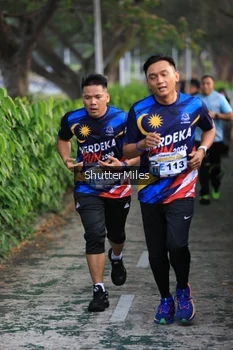Runner Photo 4313858