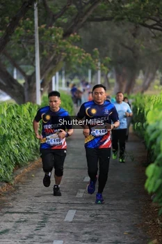 Runner Photo 4313864