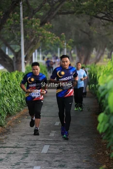 Runner Photo 4313865