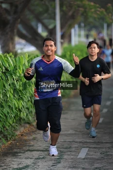 Runner Photo 4313869