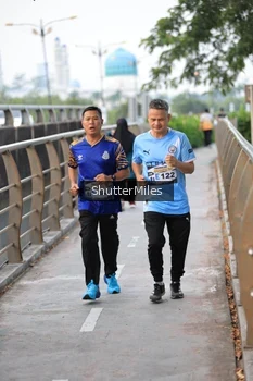 Runner Photo 4314023