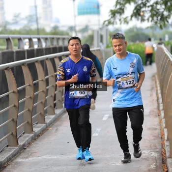 Runner Photo 4314024