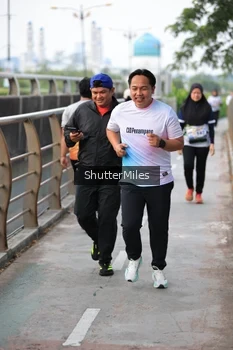Runner Photo 4314045