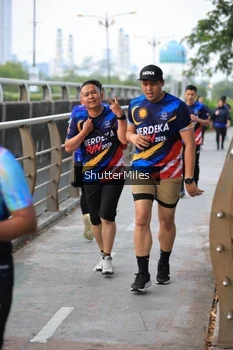 Runner Photo 4314082