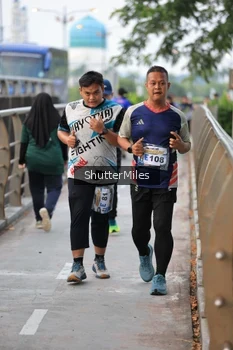Runner Photo 4314121