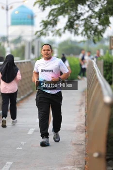 Runner Photo 4314133