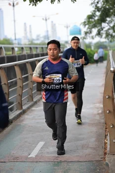 Runner Photo 4314149