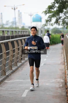 Runner Photo 4314188