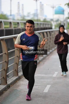Runner Photo 4314191