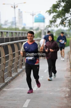 Runner Photo 4314195