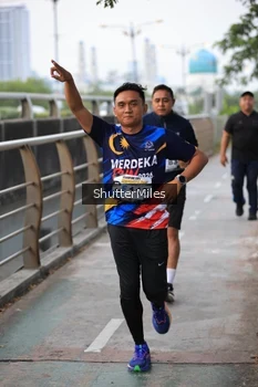 Runner Photo 4314206