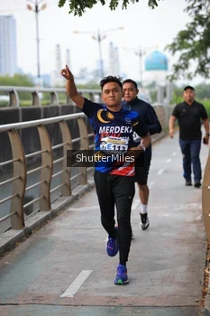 Runner Photo 4314208