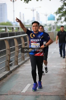 Runner Photo 4314209