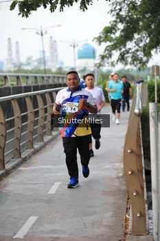 Runner Photo 4314221