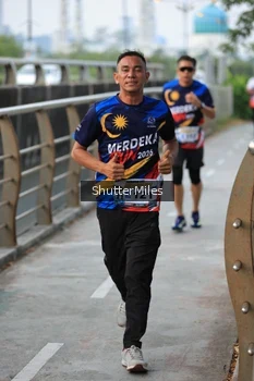 Runner Photo 4314225