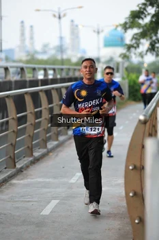 Runner Photo 4314229