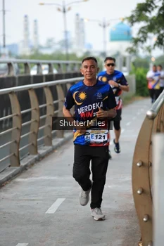 Runner Photo 4314231
