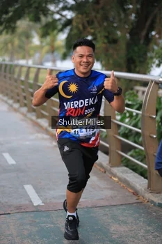 Runner Photo 4314241