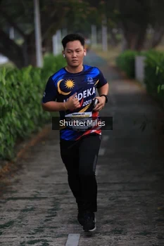 Runner Photo 4314329