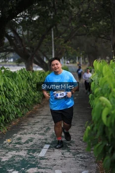 Runner Photo 4314373