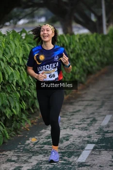 Runner Photo 4314385