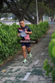 Runner Photo 4314465